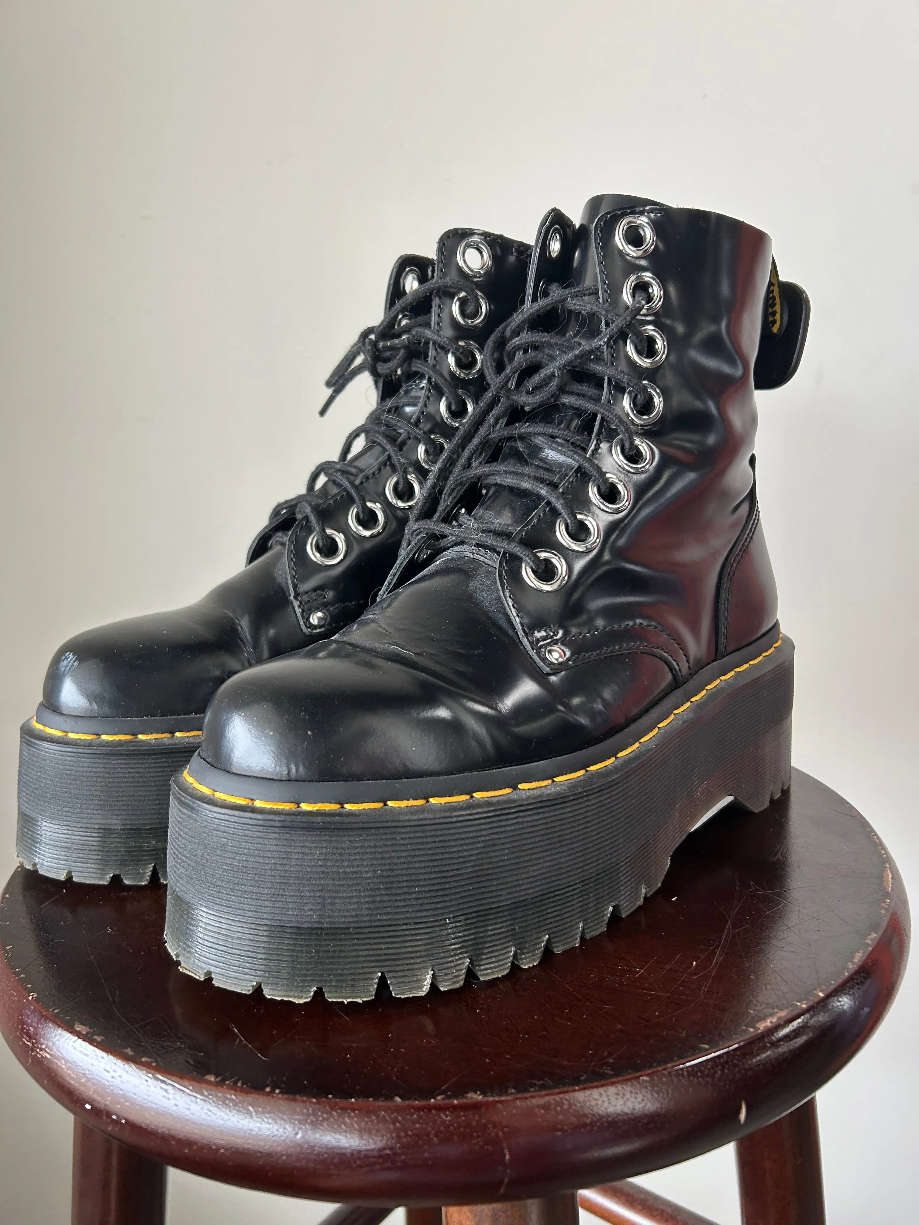 Dr Martens Boots Womens 7