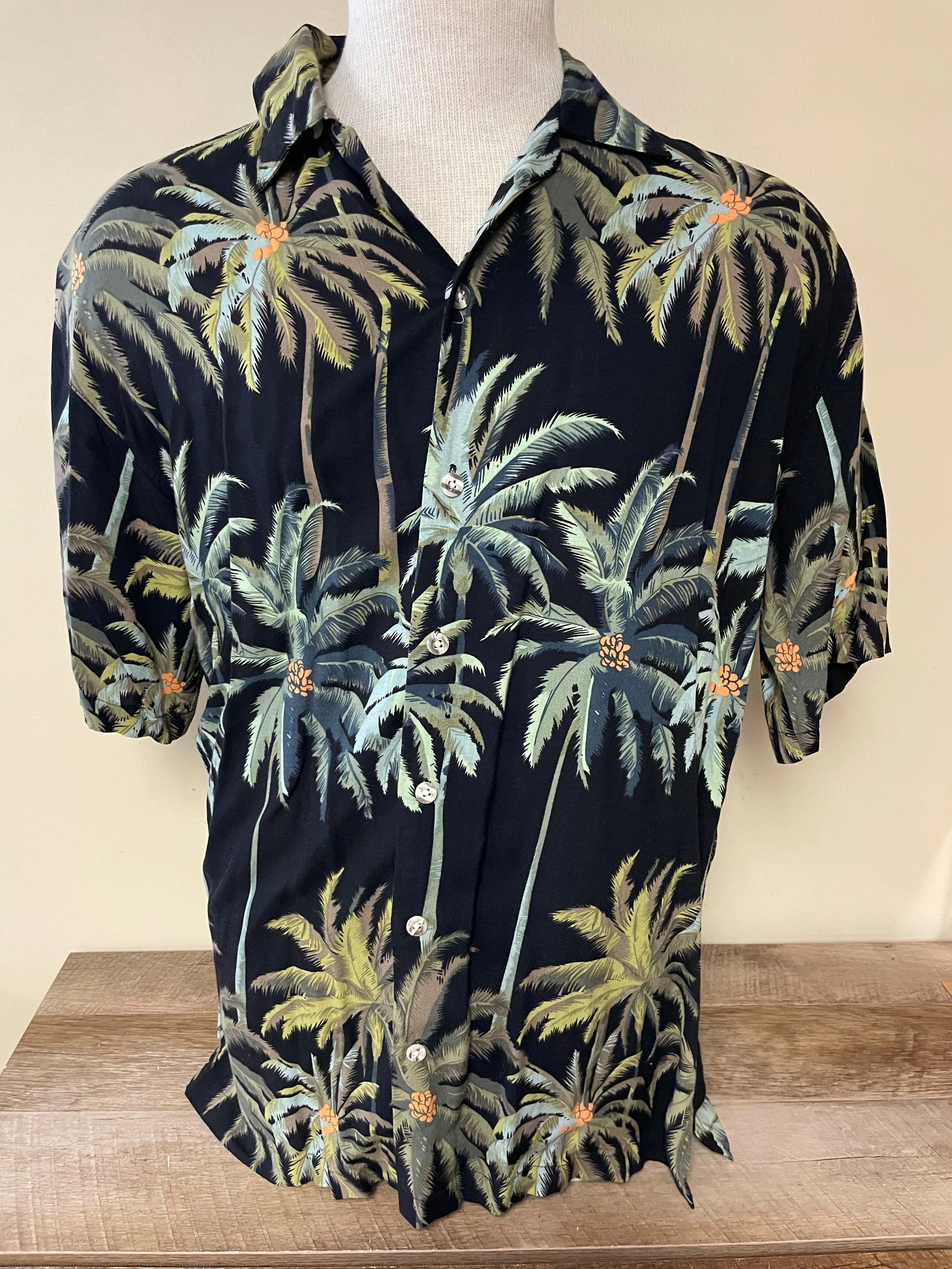 <€€*v Mens CARIBBEAN BLUES Silk Camp Shirt Medium Rayon Palm Trees Button Up