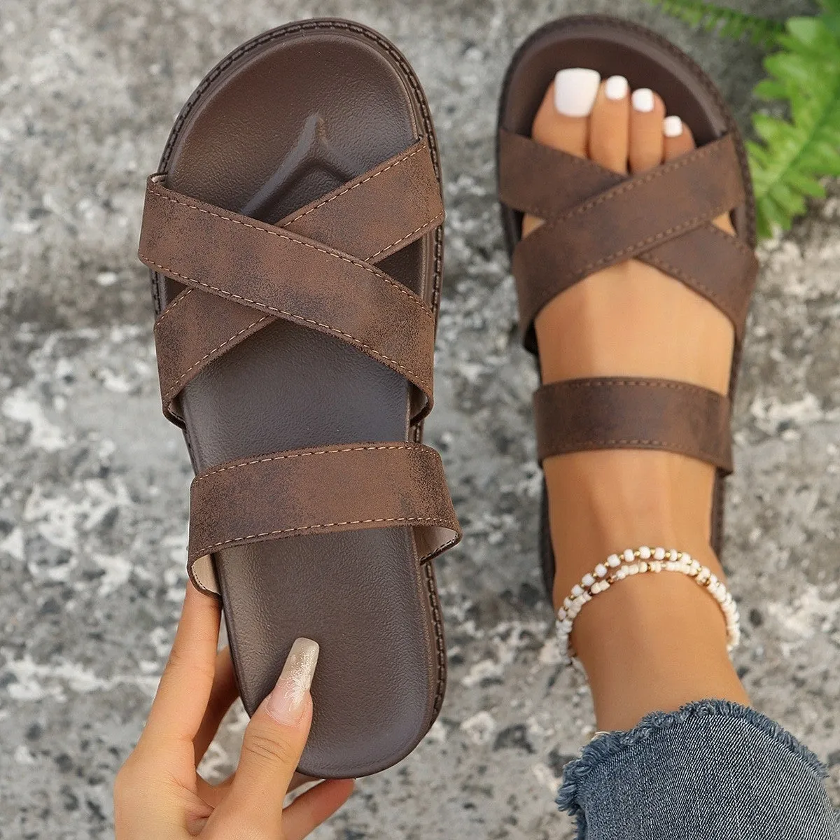 TEEK - Crisscross Strap Flat Sandals